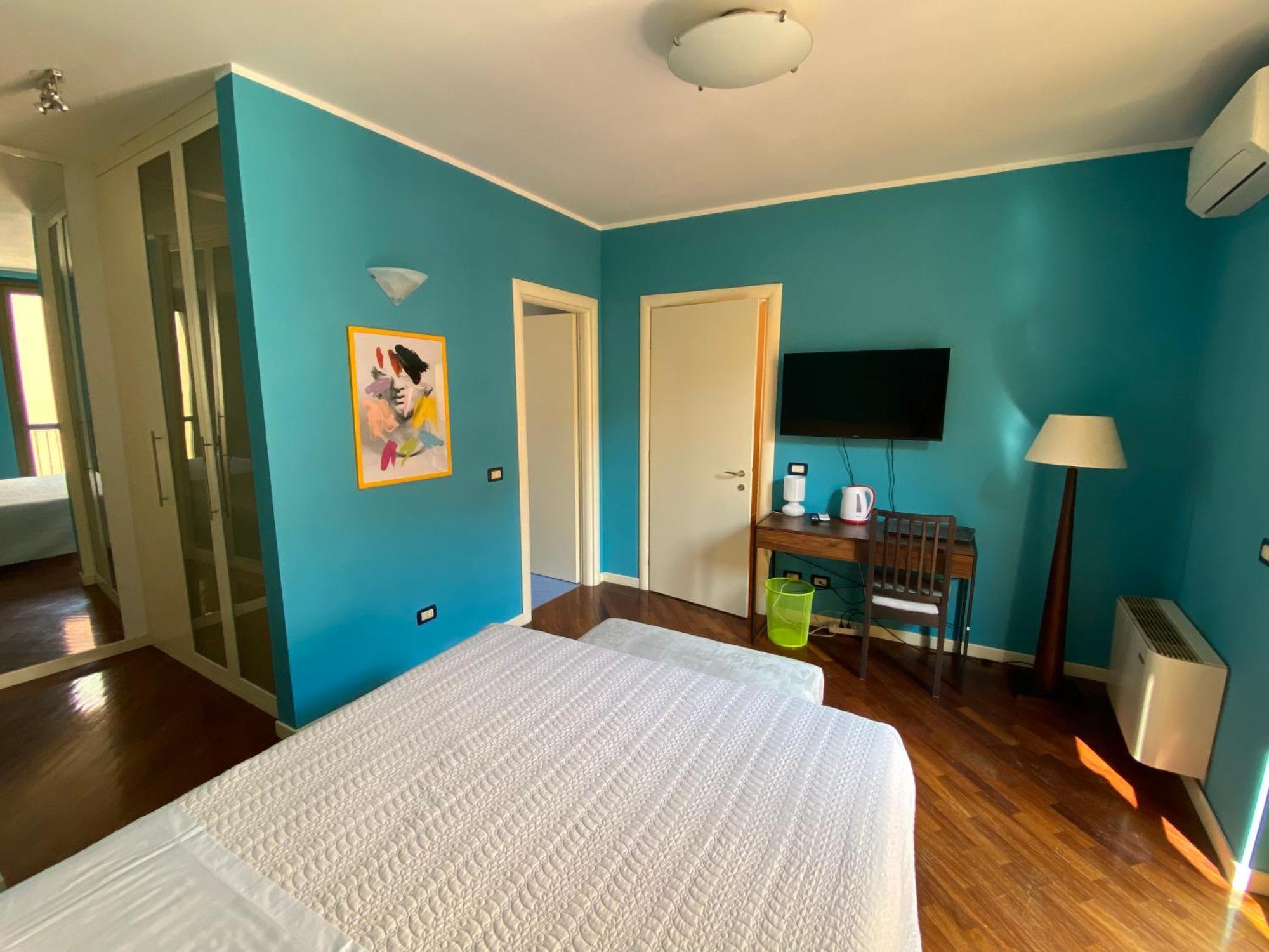 Amici Miei Rooms Cremona Exterior foto