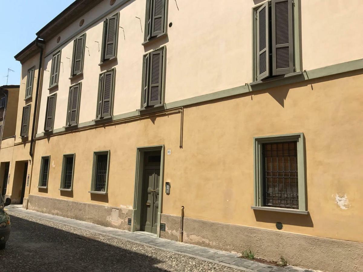 Amici Miei Rooms Cremona Exterior foto